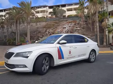 fotos de la flota de fuerte taxi 