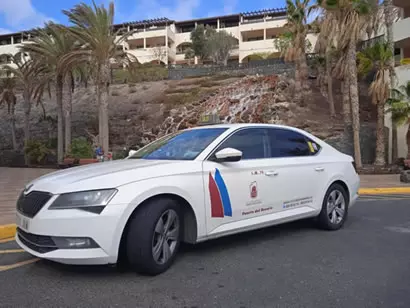 fotos de la flota de fuerte taxi 